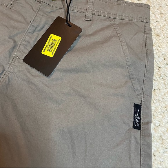 Boys NWT Silver Ashton Classic Fit Shorts - Picture 2 of 3